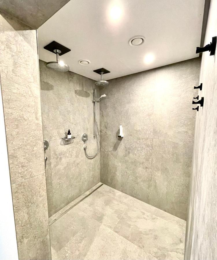 Appartements Zur Post 塞尔赖因山谷格里斯 外观 照片