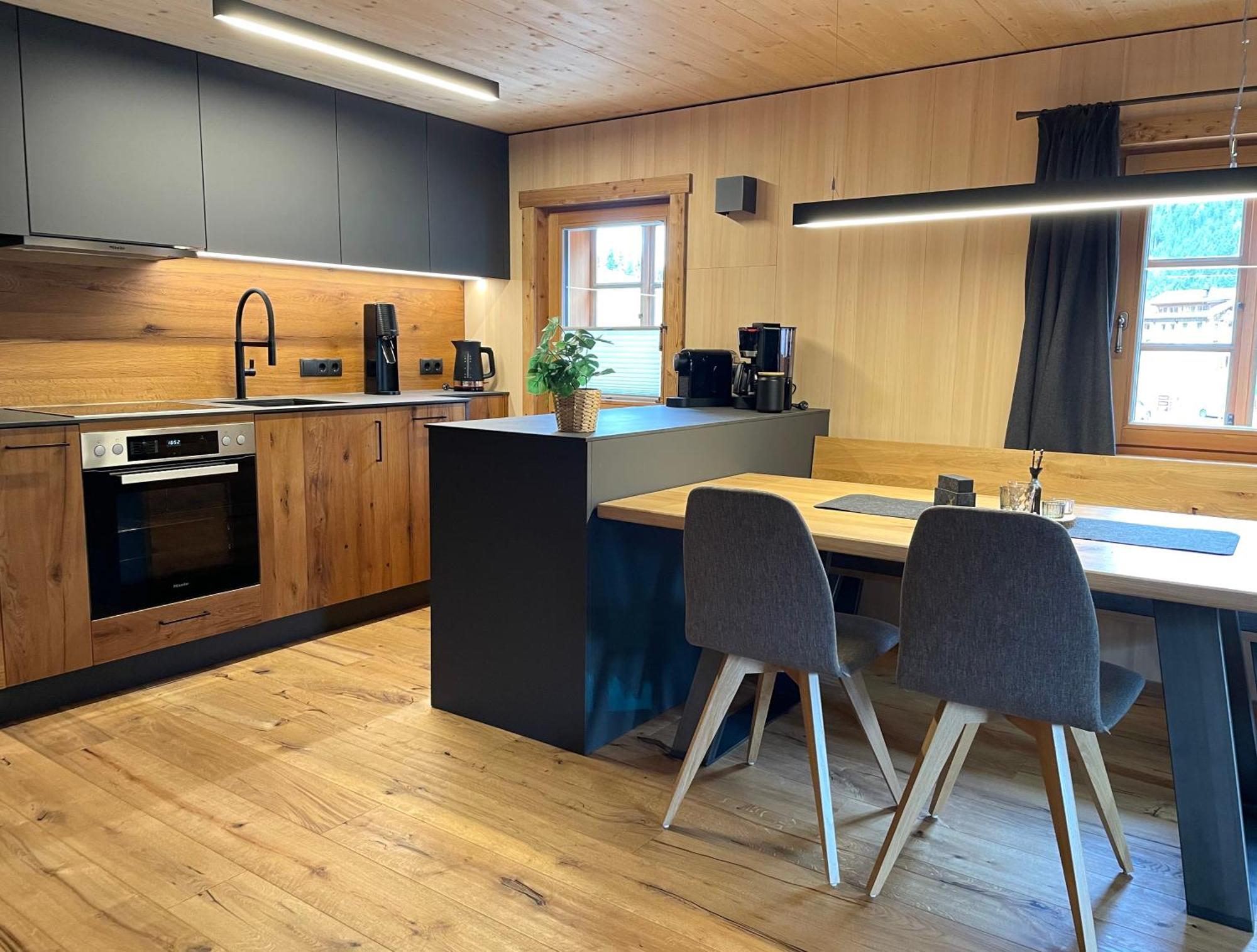 Appartements Zur Post 塞尔赖因山谷格里斯 外观 照片