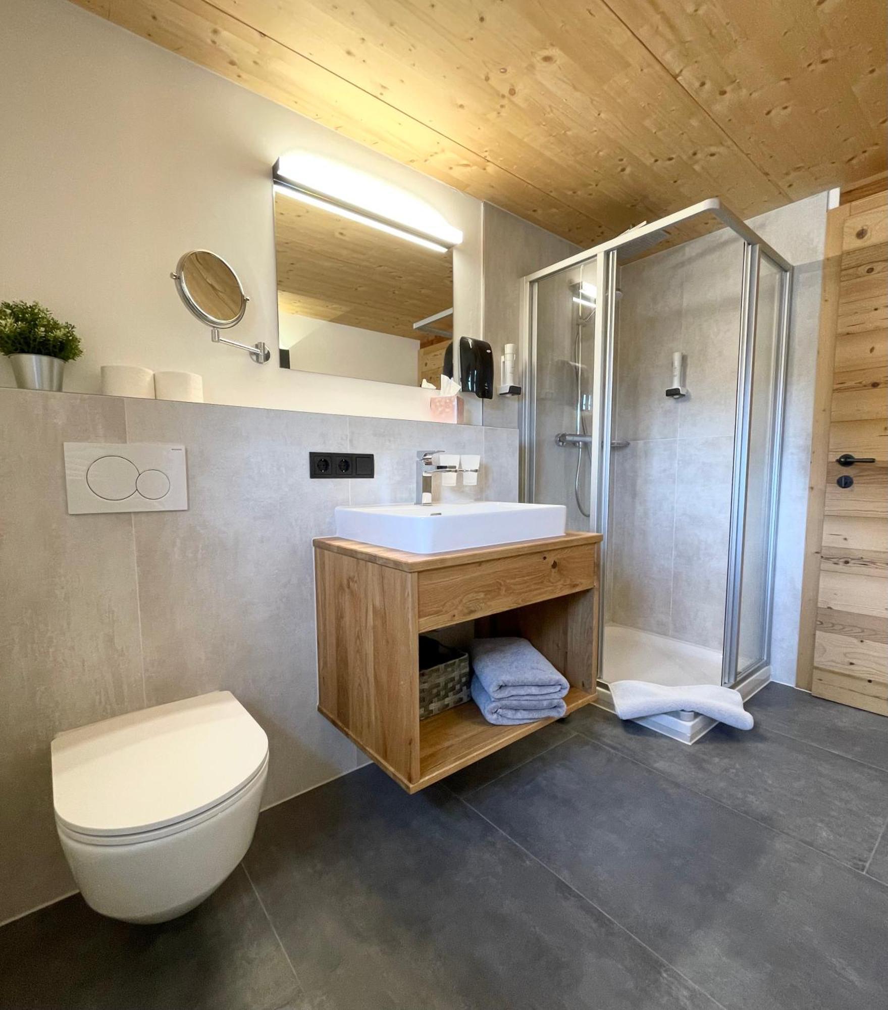 Appartements Zur Post 塞尔赖因山谷格里斯 外观 照片