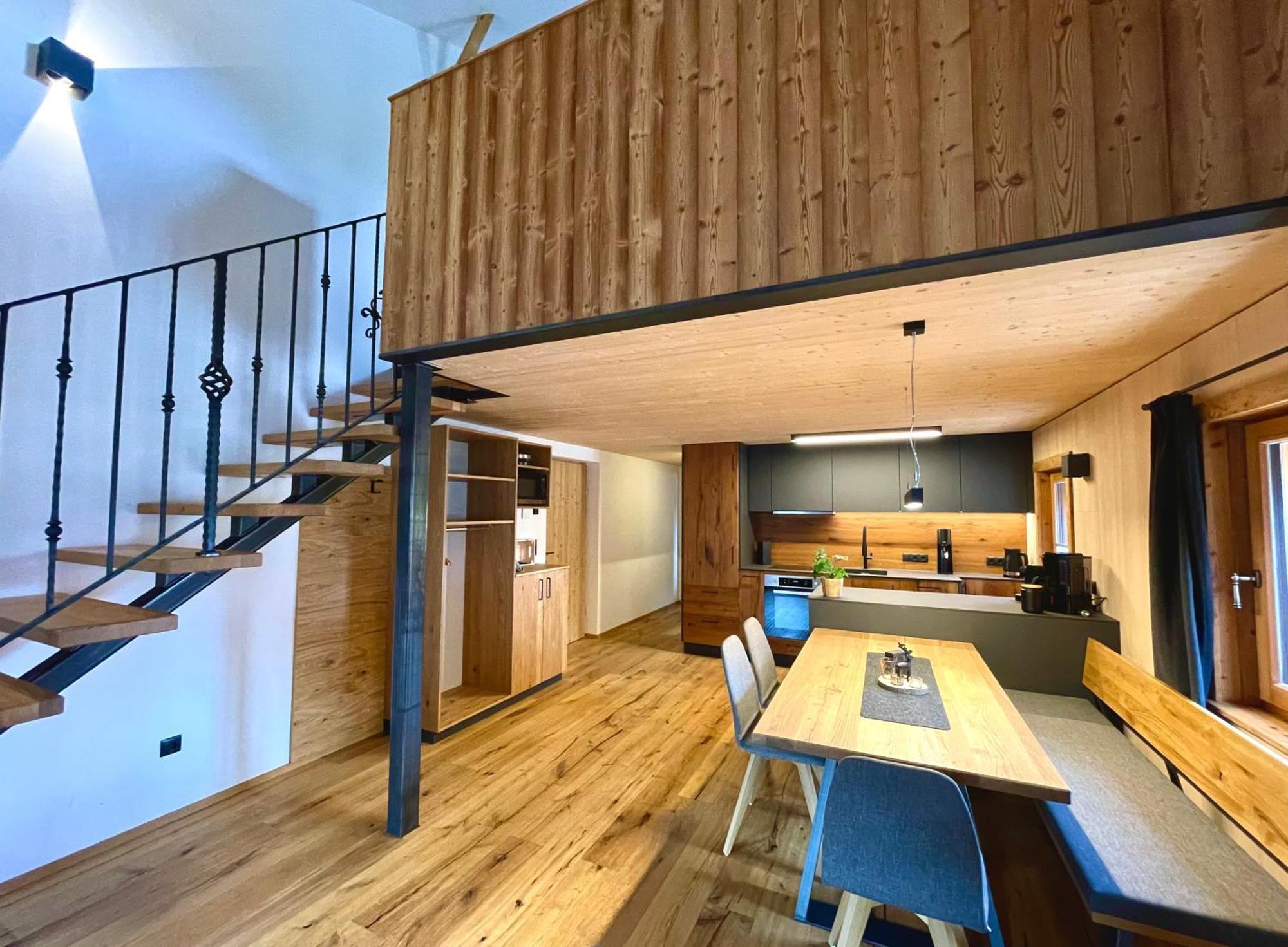 Appartements Zur Post 塞尔赖因山谷格里斯 外观 照片